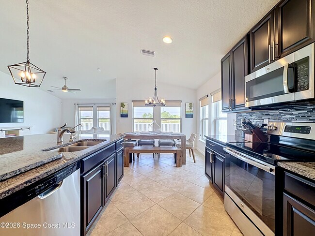 Building Photo - 12033 Grand Kempston Dr