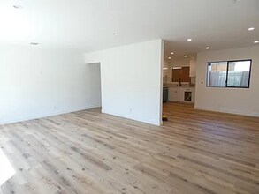 Building Photo - Luxury Four-Unit Estate