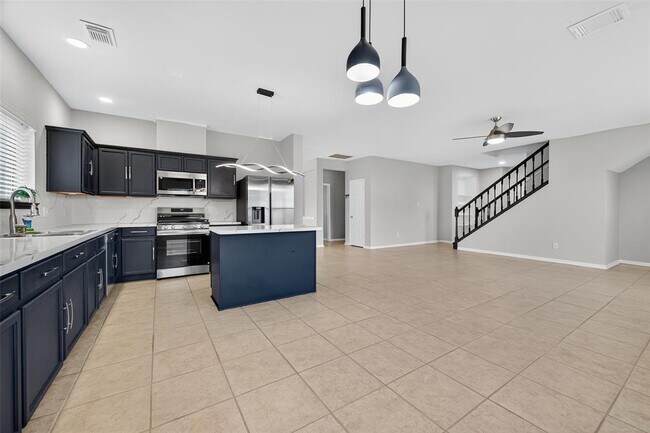 Building Photo - 21515 White Falls Ln