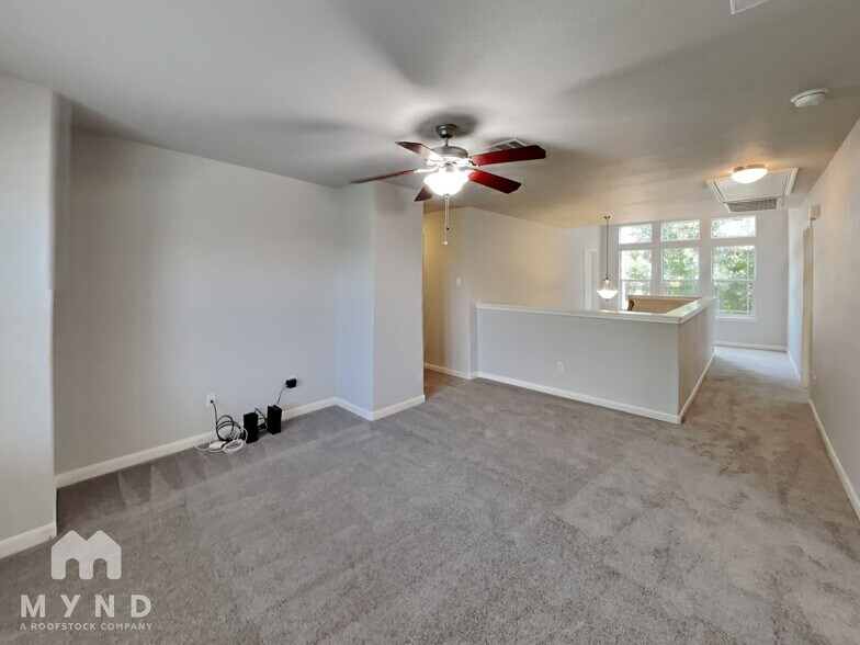 Building Photo - 8009 Levata Dr