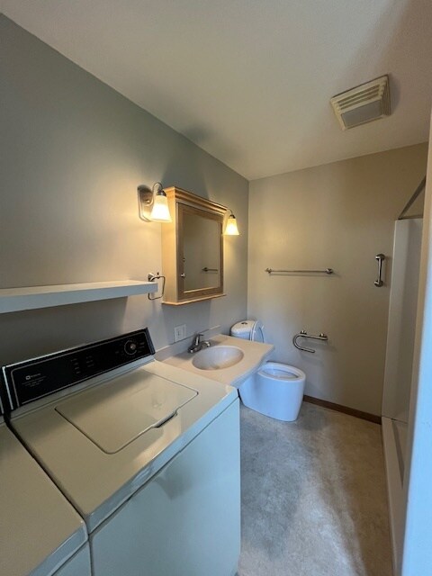 Master Bath - 1832 South St