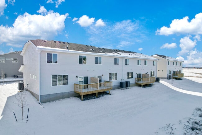 Building Photo - 1404 Primrose Ln