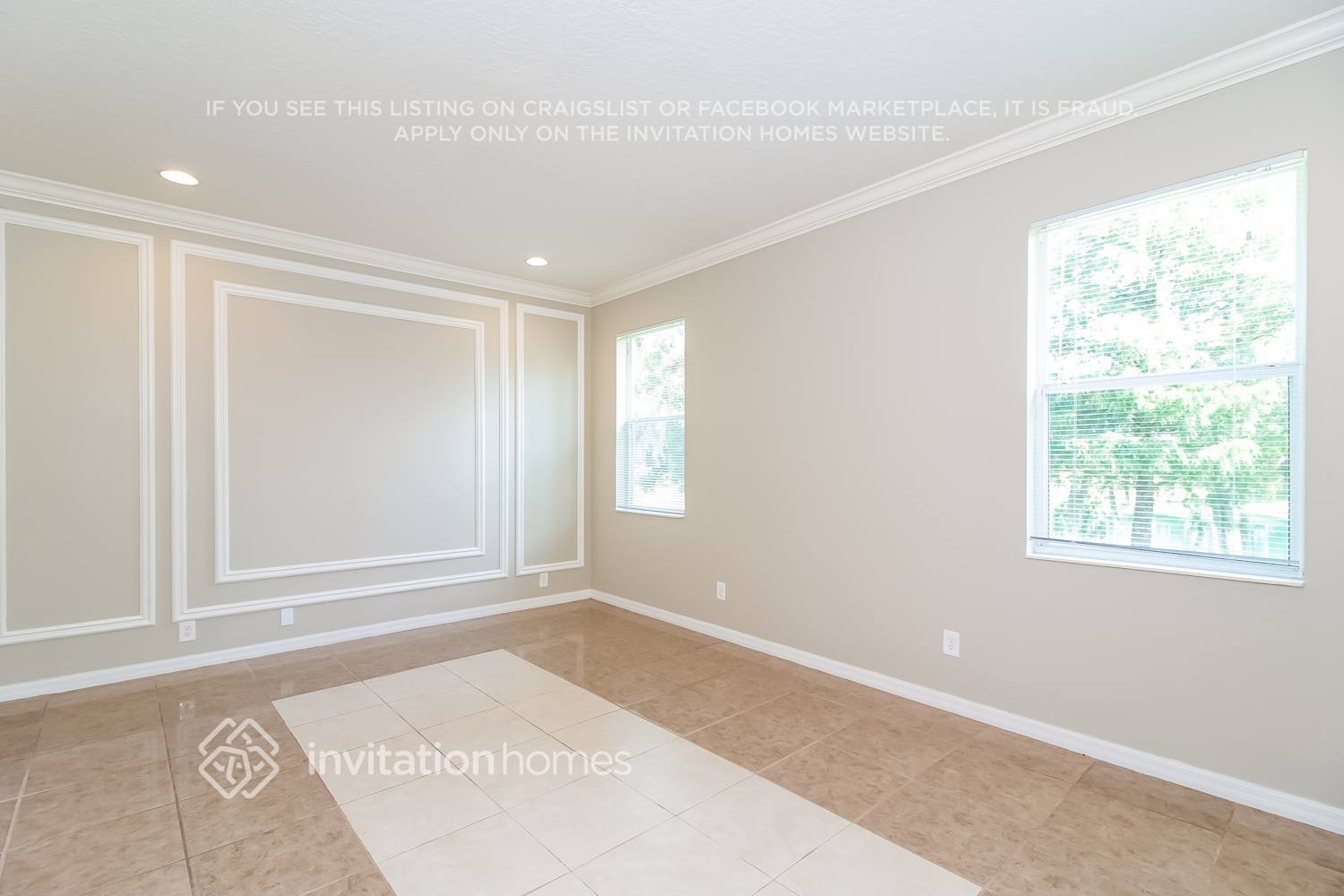 Building Photo - 6006 35th Ln E