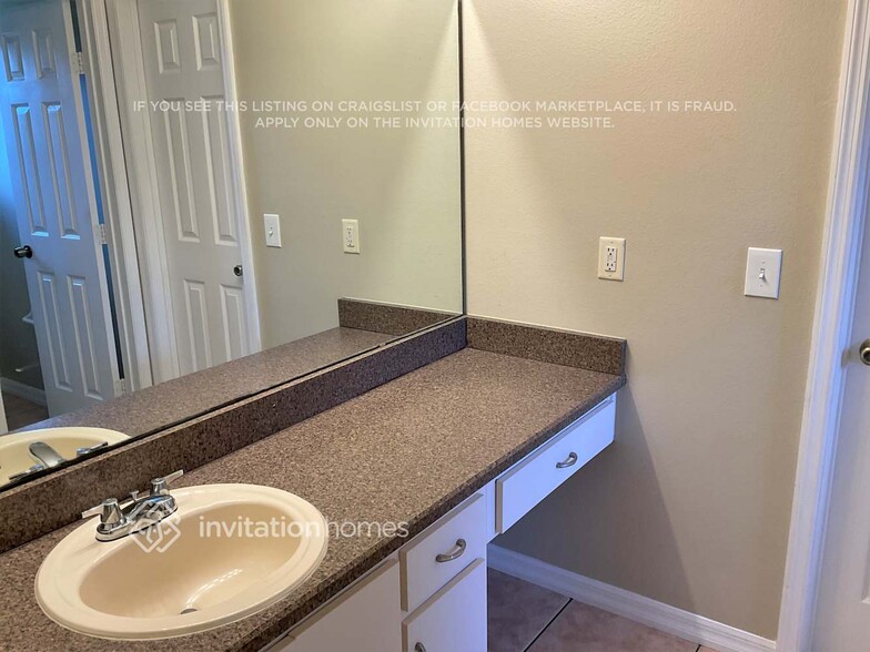 Building Photo - 3004 Juniper Dr