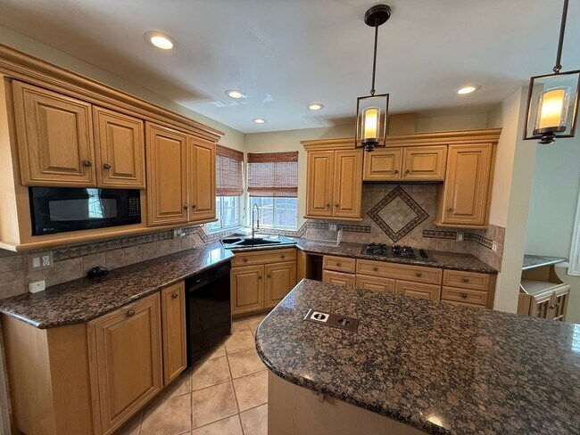 Building Photo - 5958 Pearce Ave