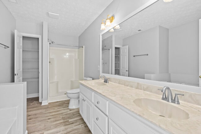 Building Photo - 107 Luke Ct