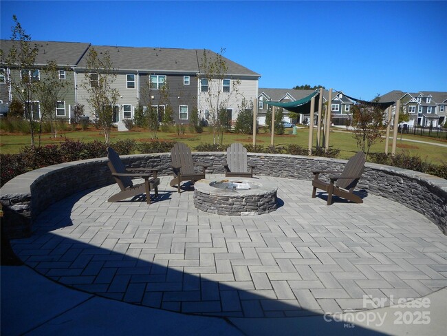 Building Photo - 3553 Secrest Lndg