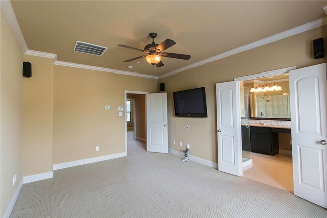 Building Photo - 7416 Bishop Rd