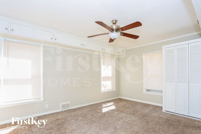 Building Photo - 1624 Oakland Blvd