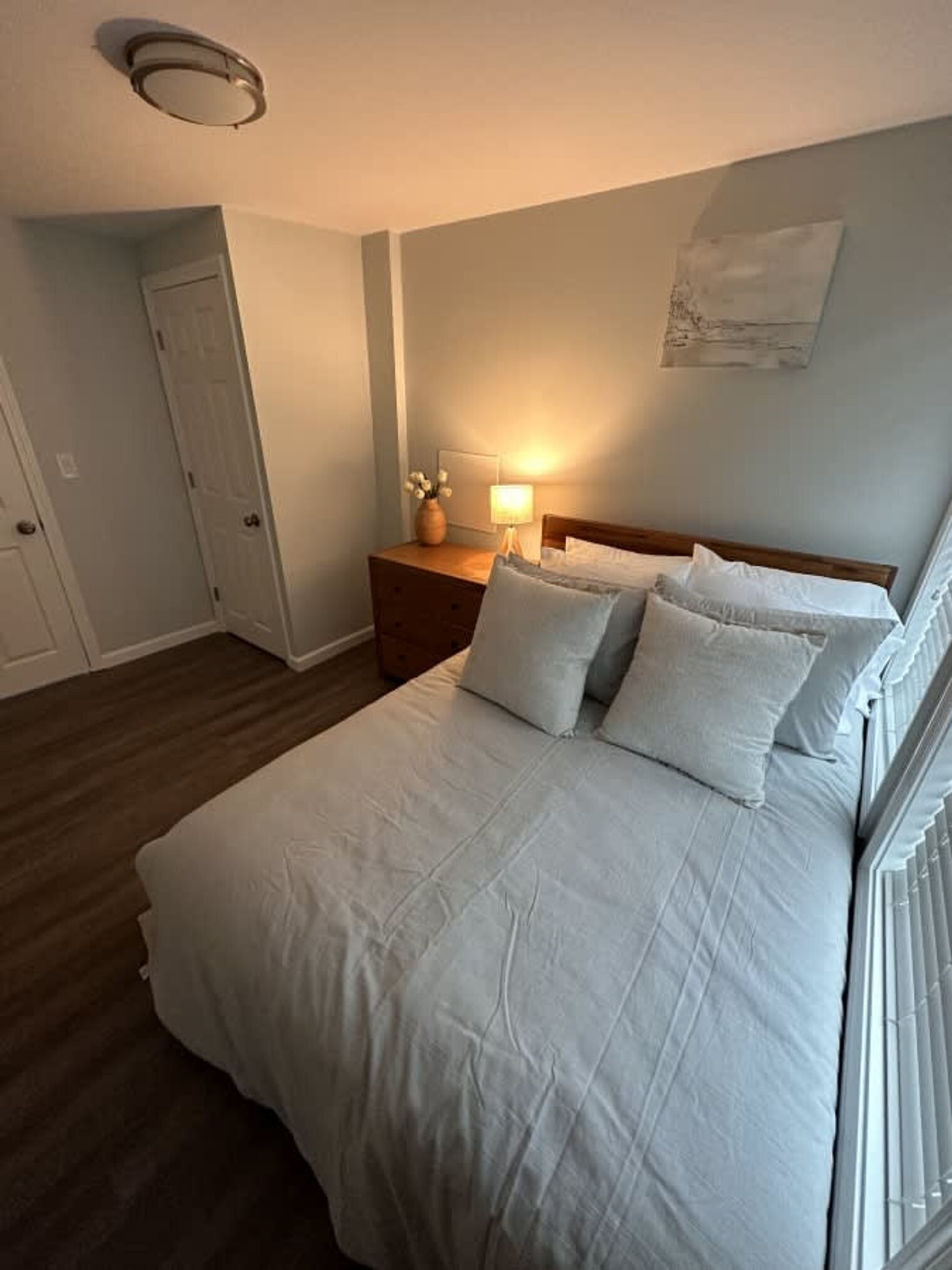 Building Photo - 301 Portsmouth Ave