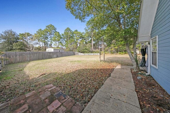 Building Photo - 2216 Calle De Pizzaro