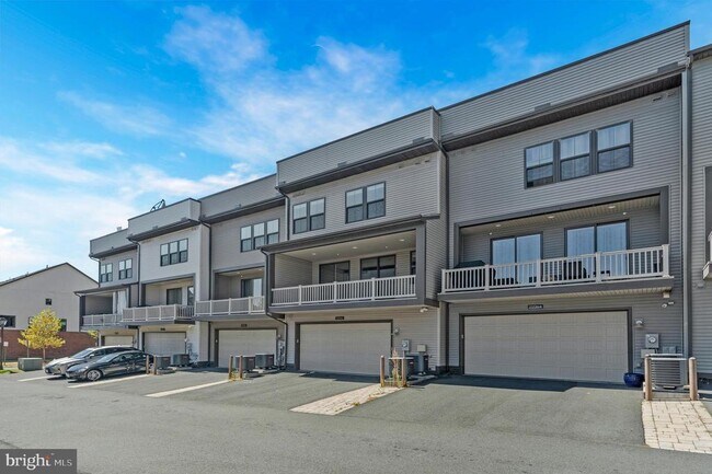 Building Photo - 22266 Philanthropic Dr