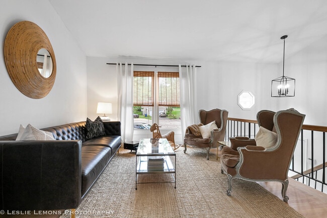 Building Photo - 685 Milton Dr