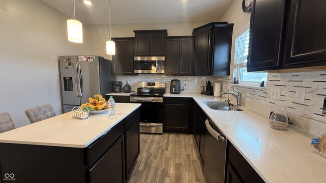 Building Photo - 10246 Caprock Canyon Dr