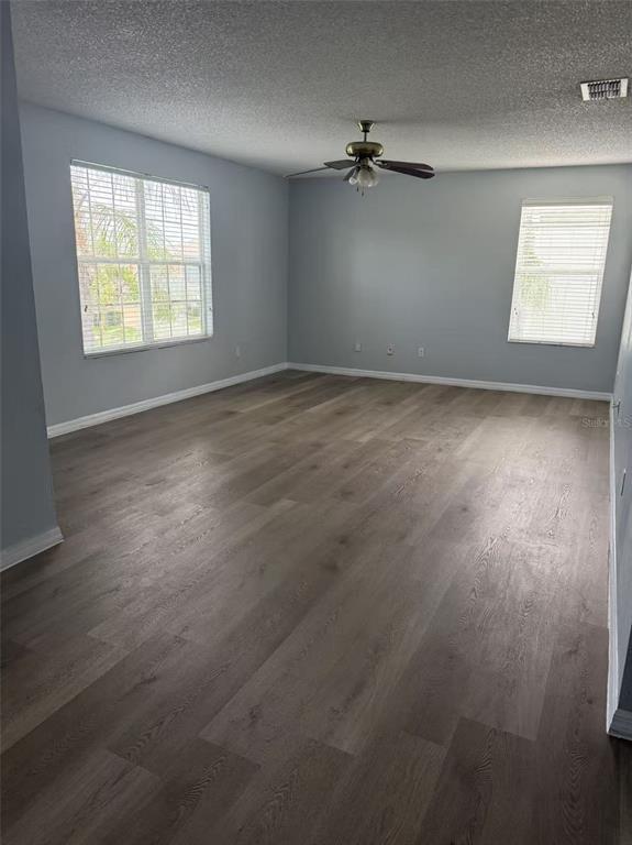 Building Photo - 842 Horseshoe Falls Dr