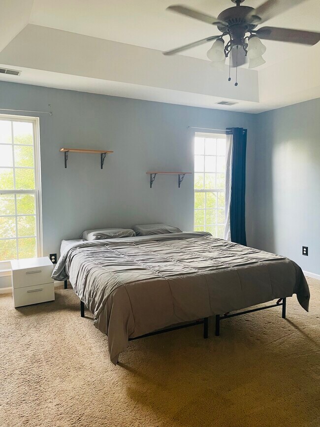 Building Photo - 205 Marcie Rush Ln