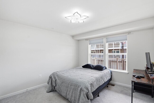 Building Photo - Step into a beautifully designed contemporary residence that exudes style and comfort at every turn.