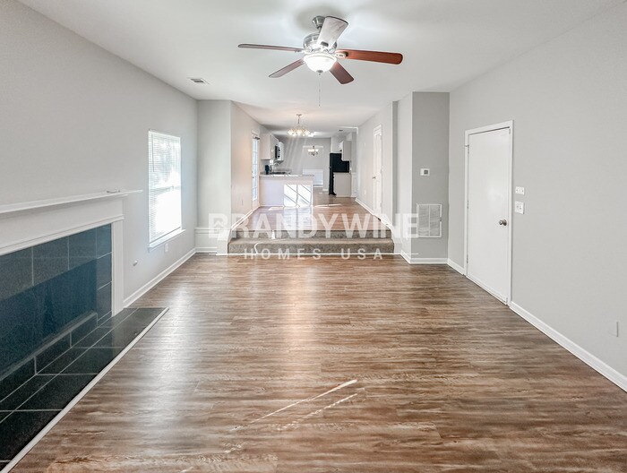 Building Photo - 6290 Shell Dr SW