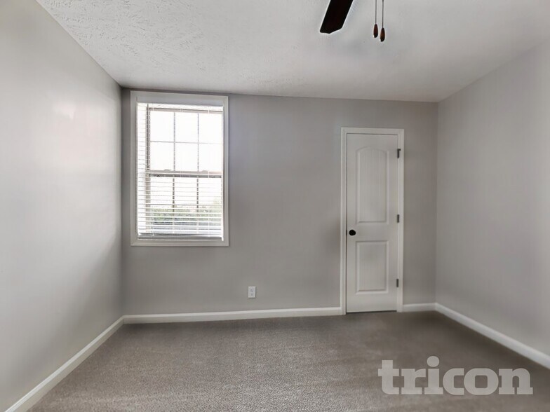 Building Photo - 2849 Brewster Drive