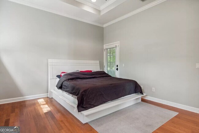 Building Photo - 124 Deerwood Village Dr