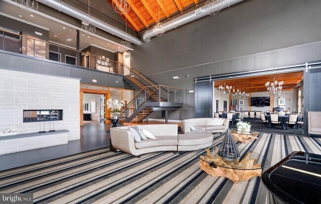 Building Photo - 44848 Tiverton Sq