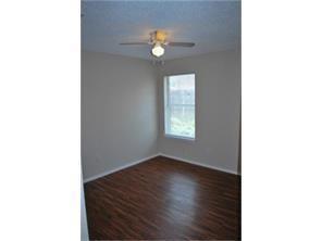 Building Photo - 325 Angelina Dr