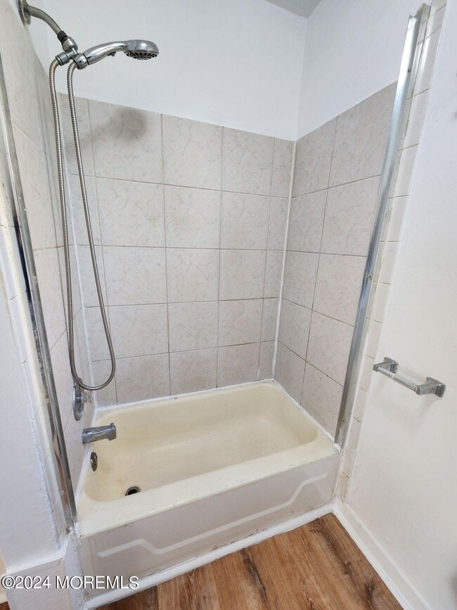 Building Photo - 11 Lincoln Ave