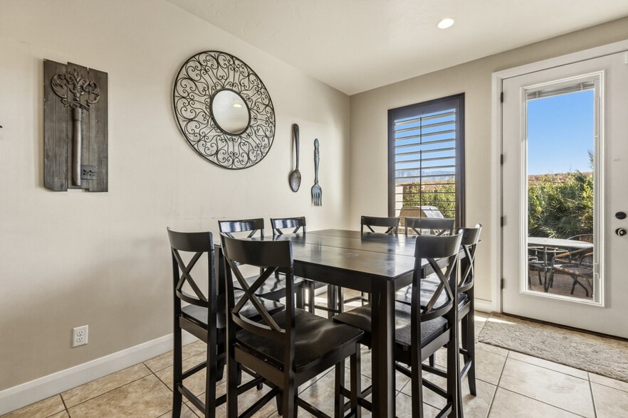 Building Photo - 4241 Razor Ridge Dr
