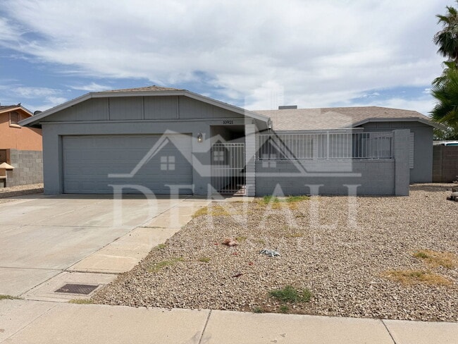 Building Photo - 10921 W Sells Dr