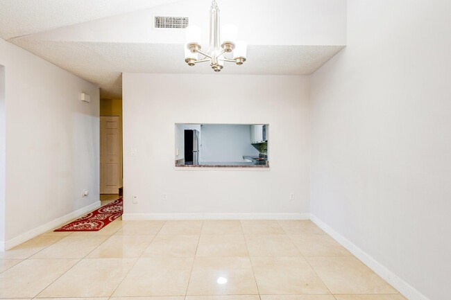 Building Photo - 4245 Landar Dr