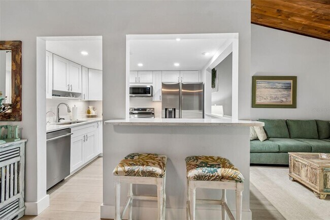 Building Photo - 505 Plaza Seville Ct