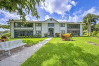 Building Photo - 15461 Lakes of Delray Blvd
