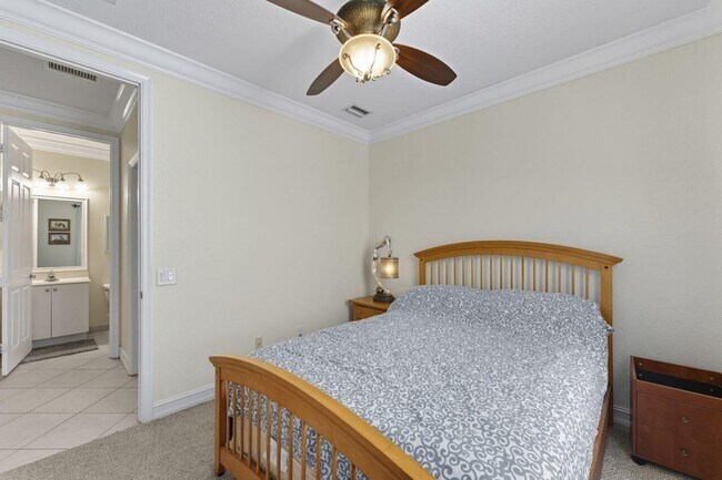 Building Photo - 8492 Breezy Oak Way