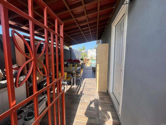 Building Photo - 2710 Caulfield Dr