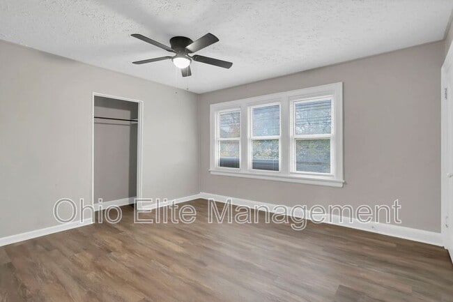 Building Photo - 1038 Forest St