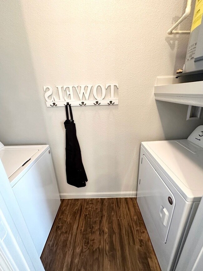 Building Photo - 27040 U.S. 380 Apt #115, Aubrey, TX 76227 - 1 BR 1 BA condo