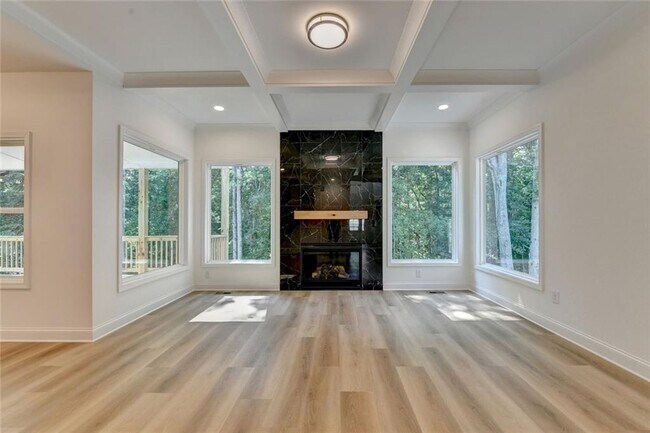 Building Photo - 9135 Fox Trail Ln