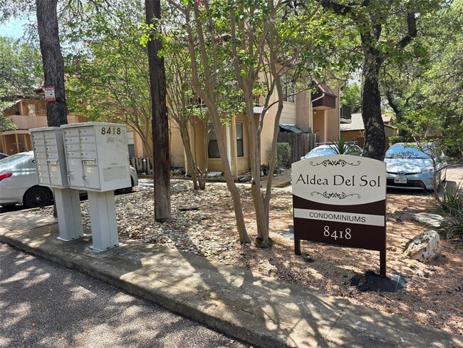 Building Photo - 8418 Fathom Cir