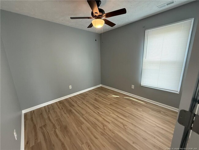 Building Photo - 109 Woodbine Dr