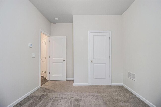 Building Photo - 3497 Hidden Valley Cir