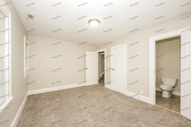 Building Photo - 3353 Berkeley Rd