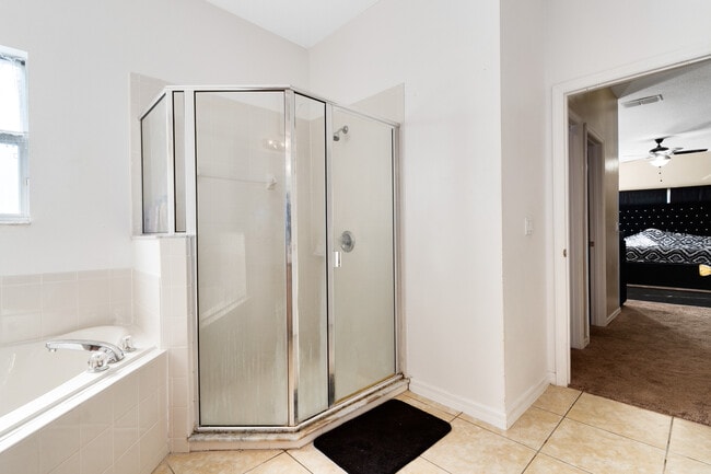 Building Photo - 2838 Sweetspire Cir