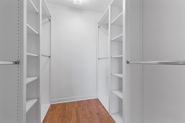 Building Photo - 9083 SE Hawks Nest Ct