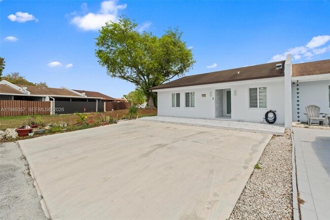 Building Photo - 14109 SW 55th St