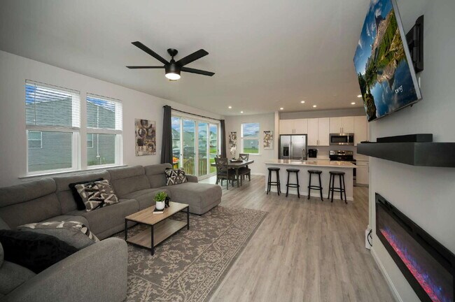 Building Photo - Spacious 3-Bedroom Rental in Sought-After ...