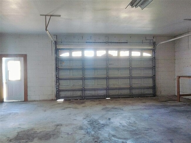 Building Photo - 1055 S Cooper Dr