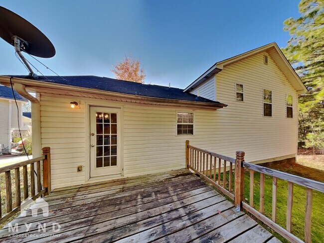 Building Photo - 107 Huntington Ct