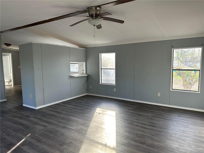 Building Photo - 1221 S Cesar Chavez Rd