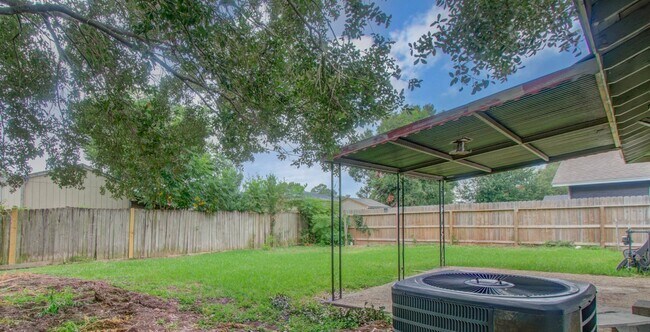 Building Photo - 3626 Songwood St