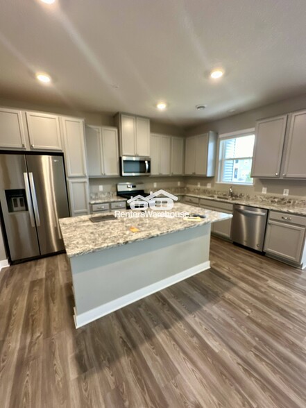 Building Photo - 8807 Granite Cir